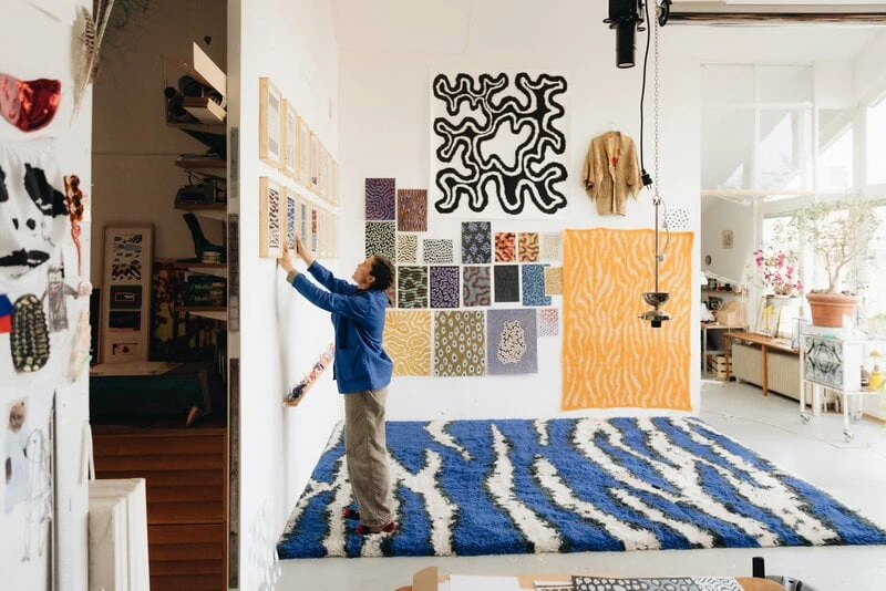 Hem Monster Rug, 250 X 350 Cm, Ultramarine Blue - Off White 8 Hem Monster Rug, 250 X 350 Cm, Ultramarine Blue - Off White - Image 6