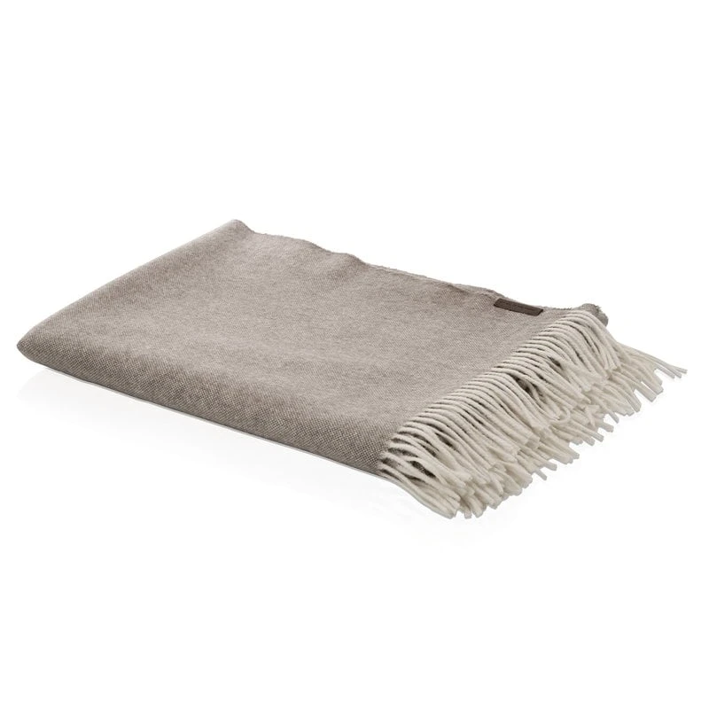 Fritz Hansen FH Cashmere Throw, Beige 3 Fritz Hansen FH Cashmere Throw, Beige
