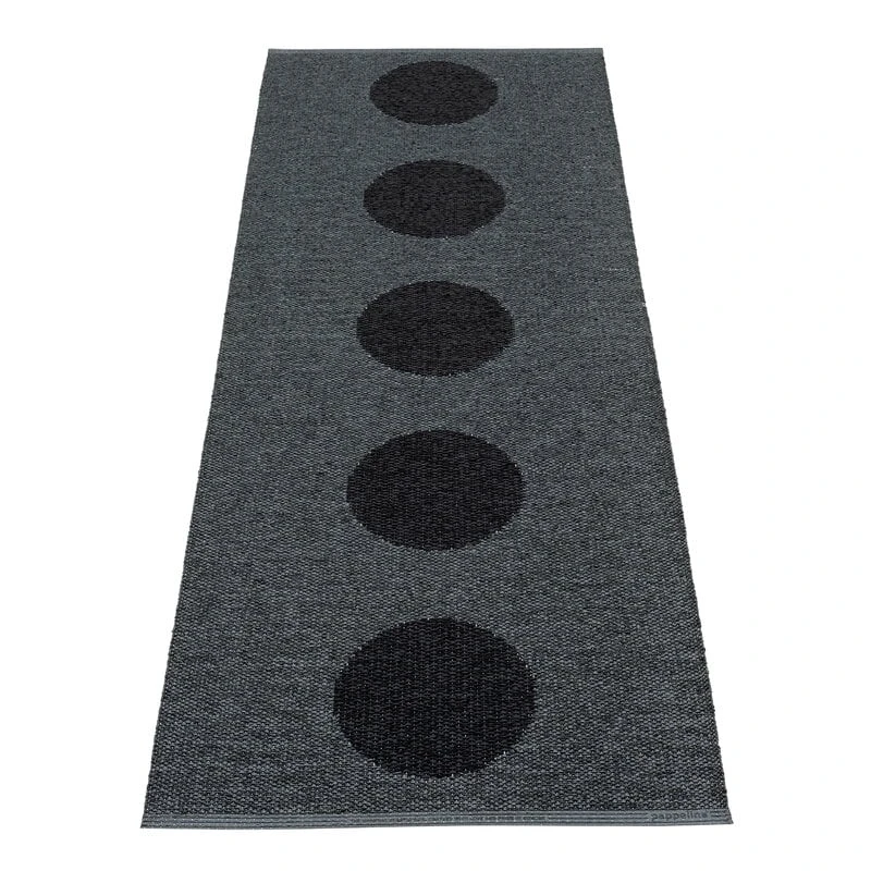 Pappelina Vera 2.0 Rug, 70 X 200 Cm, Black 4 Pappelina Vera 2.0 Rug, 70 X 200 Cm, Black - Image 2