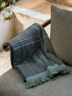 &Tradition Untitled AP10 Throw, 150 X 200 Cm, Dark Green -Textile Promotional Store ATD Retail 2021 Untitled AP10 Fly SC2