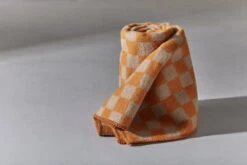 Anno Arkiivi Throw, 130 X 180 Cm, Beige - Orange -Textile Promotional Store Arkiivi villahuopa 130x180 beige oranssi anno hires