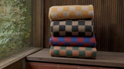 Anno Arkiivi Throw, 130 X 180 Cm, Beige - Orange -Textile Promotional Store Arkiivi villahuopa 130x180 villa anno hires