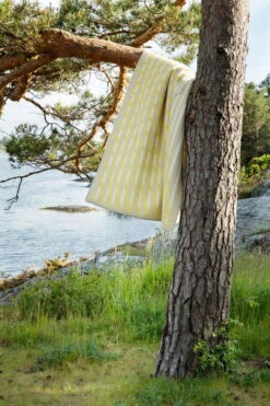 Røros Tweed Bislett Throw 200 X 135 Cm, Lemon Tart -Textile Promotional Store BISLETT 5153 Lemon tart