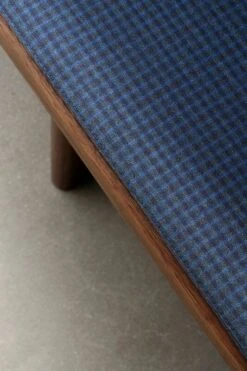 Carl Hansen & Søn BM0700 Seat Cushion, Recheck 0875 -Textile Promotional Store BM0699 BM0700 eucalyptus darkoil CUBM0699 recheck0875 detail v2