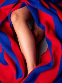 Raawii Brush Blanket, Blue - Red -Textile Promotional Store Brush Nicholai RedBlue Skin 1 role