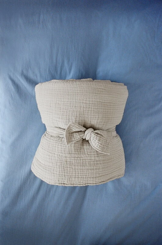 HAY Crinkle Bedspread, 260 X 260 Cm, Cool Grey 4 HAY Crinkle Bedspread, 260 X 260 Cm, Cool Grey - Image 2