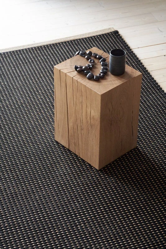 Woodnotes Duetto 1 Rug, Natural - Black 7 Woodnotes Duetto 1 Rug, Natural - Black - Image 5