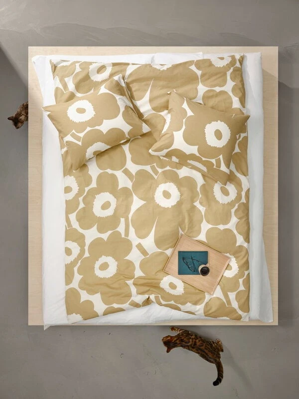 Marimekko Unikko Duvet Cover 240 X 220 Cm, Cotton - Beige 4 Marimekko Unikko Duvet Cover 240 X 220 Cm, Cotton - Beige - Image 2