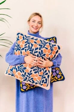 Finarte Terttu Cushion Cover, Beige 9 Finarte Terttu Cushion Cover, Beige -Textile Promotional Store Finarte AW19 collection Terttu cushion 2 photo Suvi Kes l inen