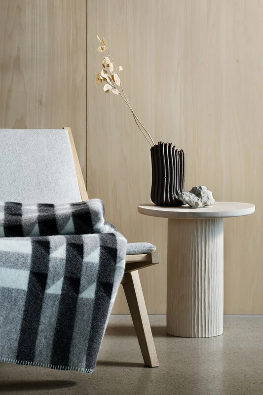 Røros Tweed Kvam Throw, 135 X 200 Cm, Greyscale 5 Røros Tweed Kvam Throw, 135 X 200 Cm, Greyscale - Image 3