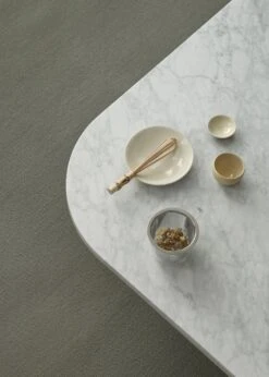 Kvadrat Kelim Without Fringes Rug, 0024 12 Kvadrat Kelim Without Fringes Rug, 0024 -Textile Promotional Store Kvadrat Erottaja2 12