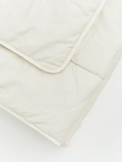 Matri Henna Duvet, 150 X 210 Cm, 1400 G 10 Matri Henna Duvet, 150 X 210 Cm, 1400 G -Textile Promotional Store MATRI Henna quilt detail 01