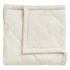 Matri Piia Single Bed Cover, 160 X 260 Cm, Mulberry