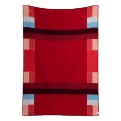Røros Tweed Mikkel Throw, 135 X 200 Cm, Red -Textile Promotional Store MIKKEL THROW RED 3754 BACK white