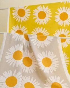 Marimekko Auringonkukka Tablecloth, 135 X 280 Cm, Yellow - White -Textile Promotional Store MM 231 Auringinkukka 2 3