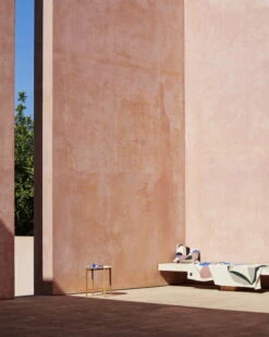 Marimekko Berry Throw, Cotton - Red - Electric Blue 9 Marimekko Berry Throw, Cotton - Red - Electric Blue -Textile Promotional Store Marimekko 223 224 14 0016