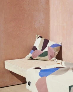 Marimekko Berry Throw, Cotton - Red - Electric Blue 8 Marimekko Berry Throw, Cotton - Red - Electric Blue -Textile Promotional Store Marimekko 223 224 14 0019