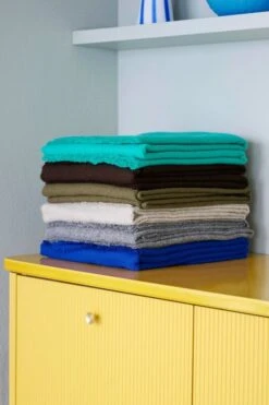 HAY Mono Blanket, 130 X 180 Cm, Olive 7 HAY Mono Blanket, 130 X 180 Cm, Olive -Textile Promotional Store Mono Blanket ultra marine steel grey olive creme melange chocolate aqua green 1