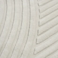 Muuto Relevo Rug, Off-white -Textile Promotional Store Relevo rug off white detail Muuto 5000x5000 hi res