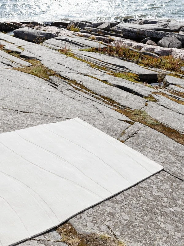 Roots Living Rock Rug, Light Grey 8 Roots Living Rock Rug, Light Grey - Image 6