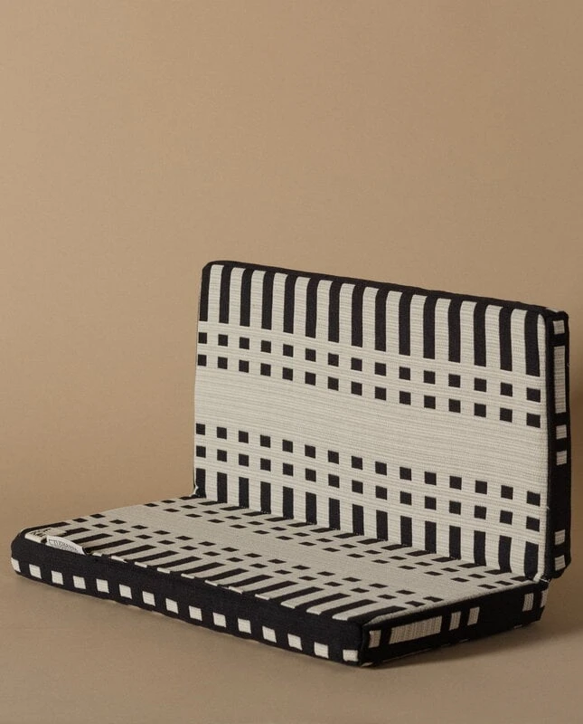 Lokal Helsinki Step Pillow, Nereus, Black 4 Lokal Helsinki Step Pillow, Nereus, Black - Image 2