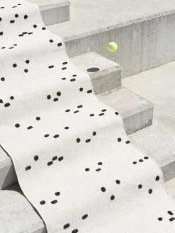 MUM's Seurapiiri I Rug -Textile Promotional Store Unto Rautio Tomi Leppanen Mums 3155 web