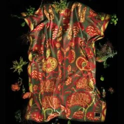 Klaus Haapaniemi & Co. Bees Blanket, Green 10 Klaus Haapaniemi & Co. Bees Blanket, Green -Textile Promotional Store bees blanket green 05 1024x1024