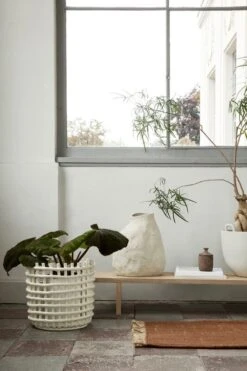 Ferm LIVING Block Mat, 80 X 50 Cm, Brick - Natural -Textile Promotional Store fermLIVING AW21 CeramicBasketXLOffWhite KonaDisplayTable UraScentedCandleBurnedSienna image