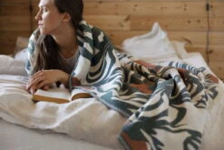 Lapuan Kankurit Kuutamo Blanket, Green - Cinnamon -Textile Promotional Store lapuankankurit kuutamo blanket green cinnamon 2 0