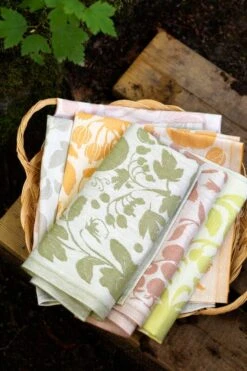 Lapuan Kankurit Puutarha Towel/napkin, White - Cinnamon -Textile Promotional Store lapuankankurit puutarha towels napkins 1