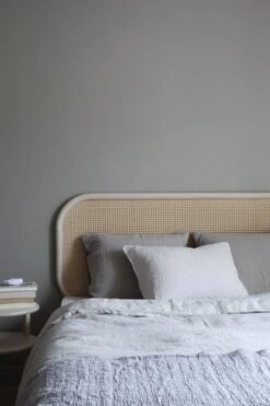 Matri Aava Bed Cover, 160 X 260 Cm, Light Grey -Textile Promotional Store lempi7