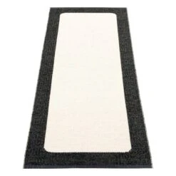 Pappelina Ilda Rug, 70 X 180 Cm, Black - Vanilla