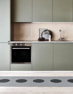 Pappelina Vera 2.0 Rug, 70 X 280 Cm, Grey -Textile Promotional Store pappelina vera20 grey kitchen creative 1