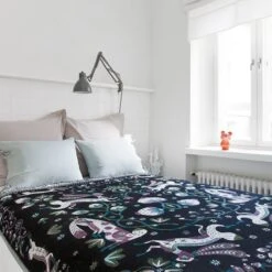 Klaus Haapaniemi & Co. Rabbit Shawl 150 X 150 Cm, Forest 7 Klaus Haapaniemi & Co. Rabbit Shawl 150 X 150 Cm, Forest -Textile Promotional Store rabbit shawl black 03